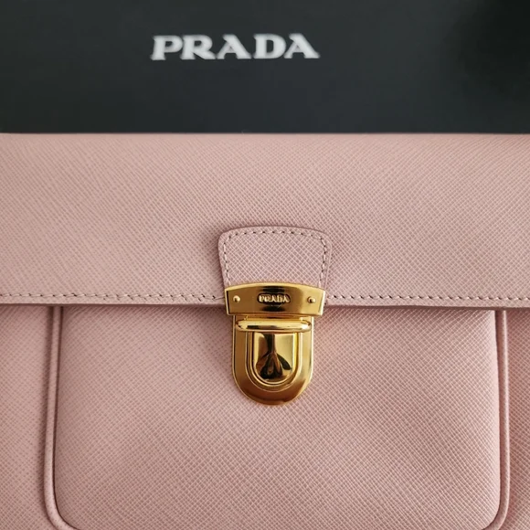 AUTHENTIC PRADA Contenitori Piatti Pink Orchidea Saffiano Clutch - Picture 8 of 16